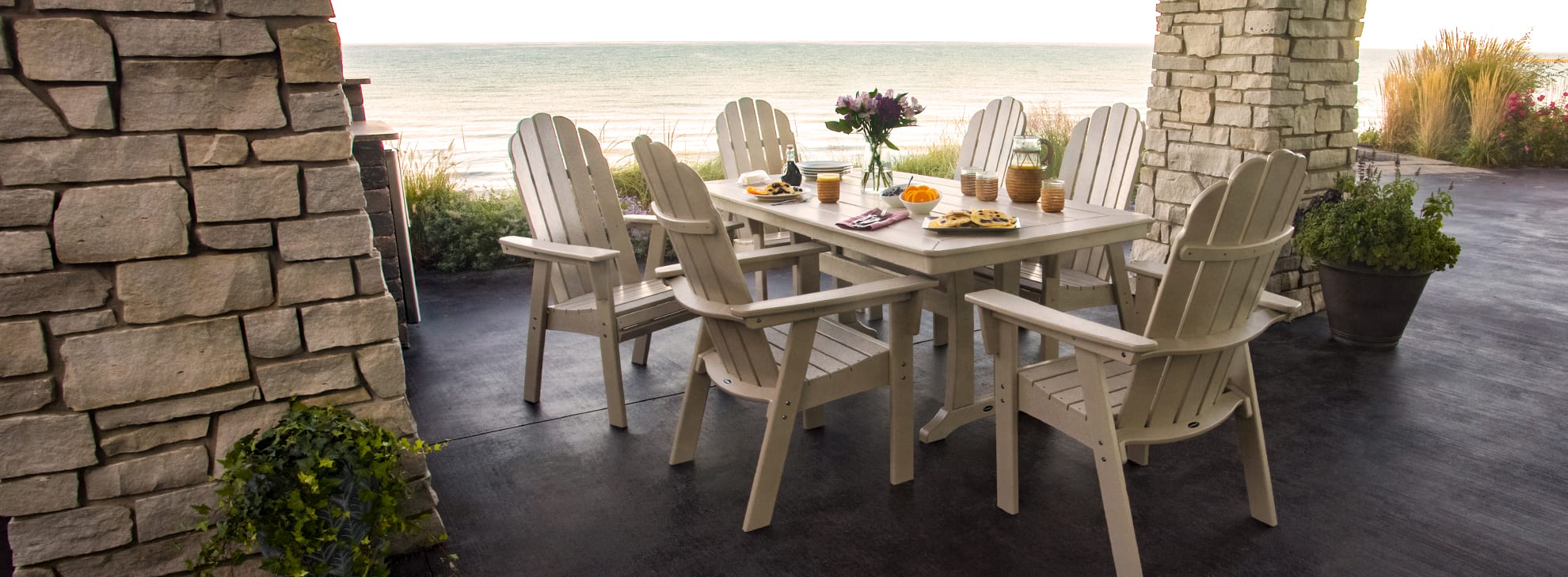 Coastal & Beach Style Outdoor Furniture